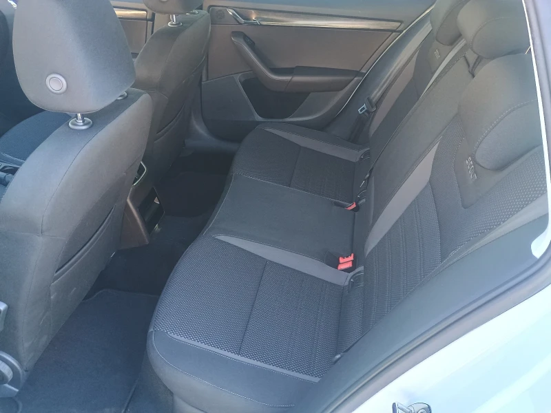 Skoda Octavia Scout 1.8t 4х4, снимка 3 - Автомобили и джипове - 52155582