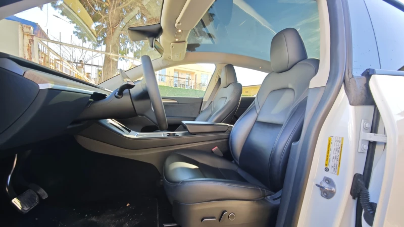 Tesla Model Y LONG RANGE AWD DUAL MOTOR, снимка 9 - Автомобили и джипове - 52241762