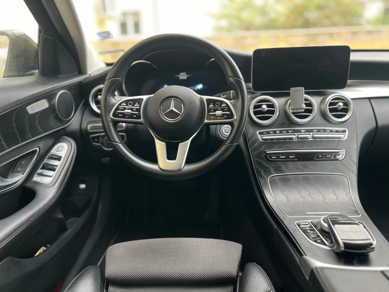 Mercedes-Benz C 220 D AMG 4MATIC, снимка 15 - Автомобили и джипове - 52716838