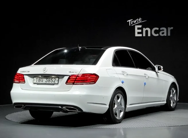 Mercedes-Benz E 250 4MATIC - изображение 2