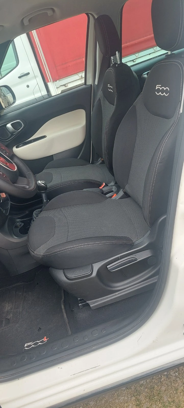 Fiat 500L 1.3 mjet клима EUR 6B, снимка 15 - Автомобили и джипове - 54512636