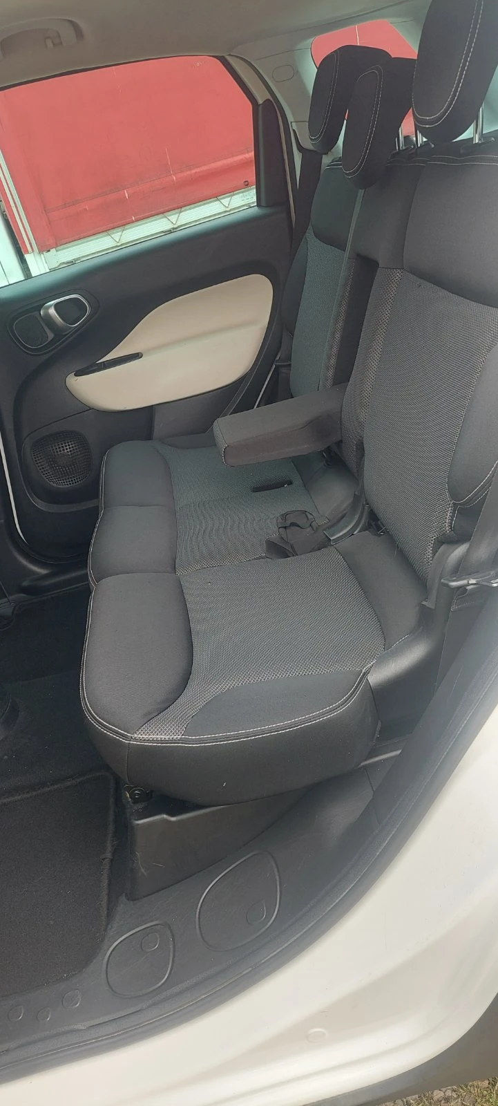 Fiat 500L 1.3 mjet клима EUR 6B, снимка 13 - Автомобили и джипове - 54512636