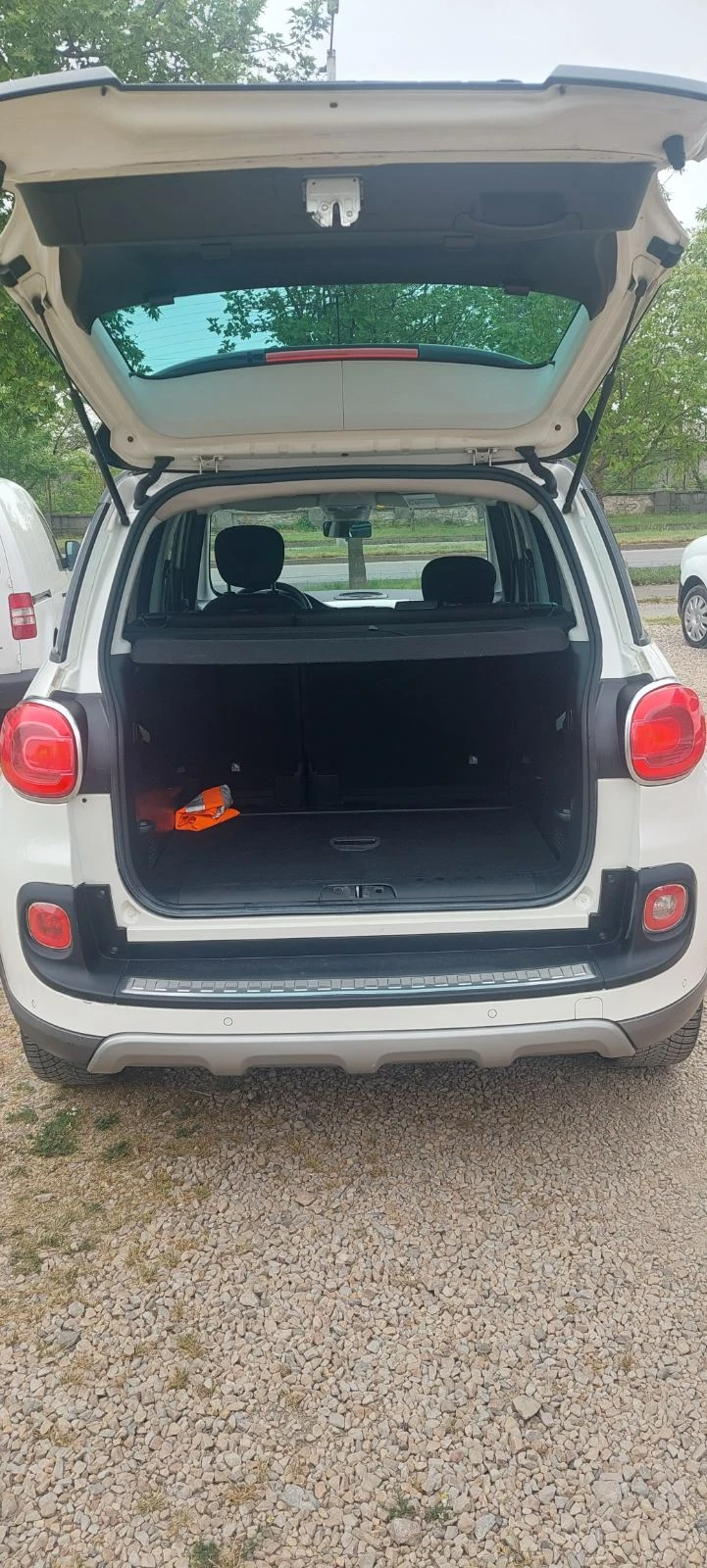 Fiat 500L 1.3 mjet клима EUR 6B, снимка 7 - Автомобили и джипове - 54512636