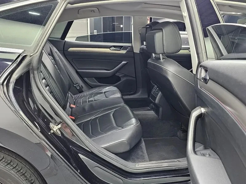 VW Arteon 2.0 TDI PREMIUM, снимка 12 - Автомобили и джипове - 55446929