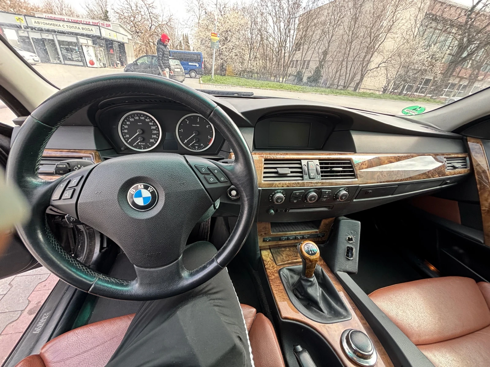 BMW 525  - изображение 8
