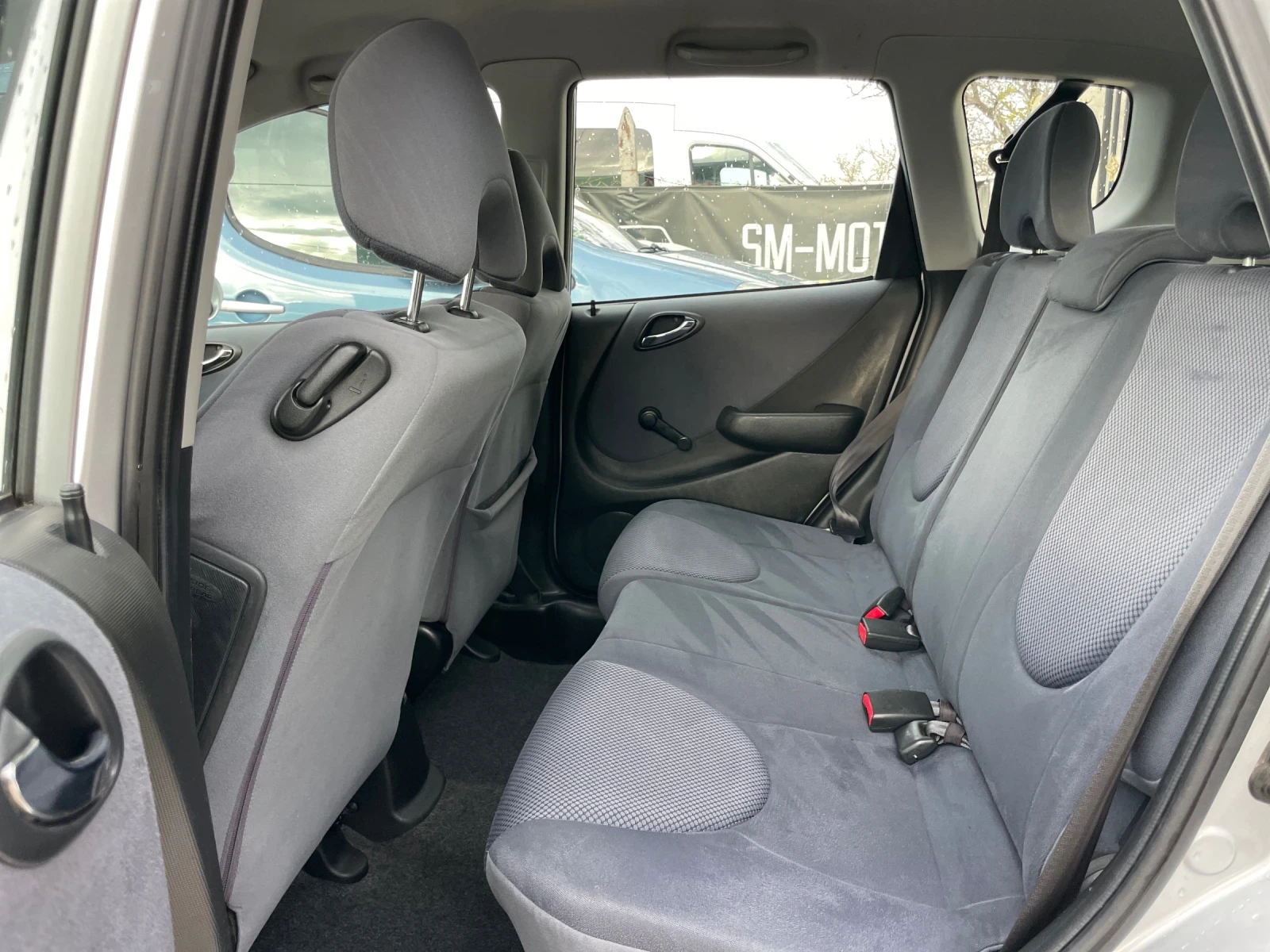 Honda Jazz 1.4i 83кс ФЕЙС - изображение 9