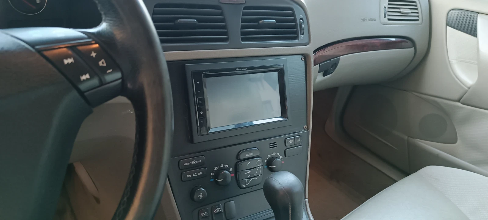 Volvo S60 2.4 - изображение 3