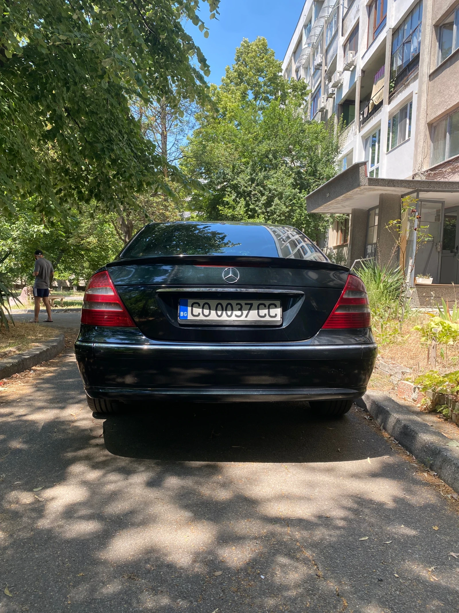 Mercedes-Benz E 220 Mercedes E220 CDI Avangard - изображение 4