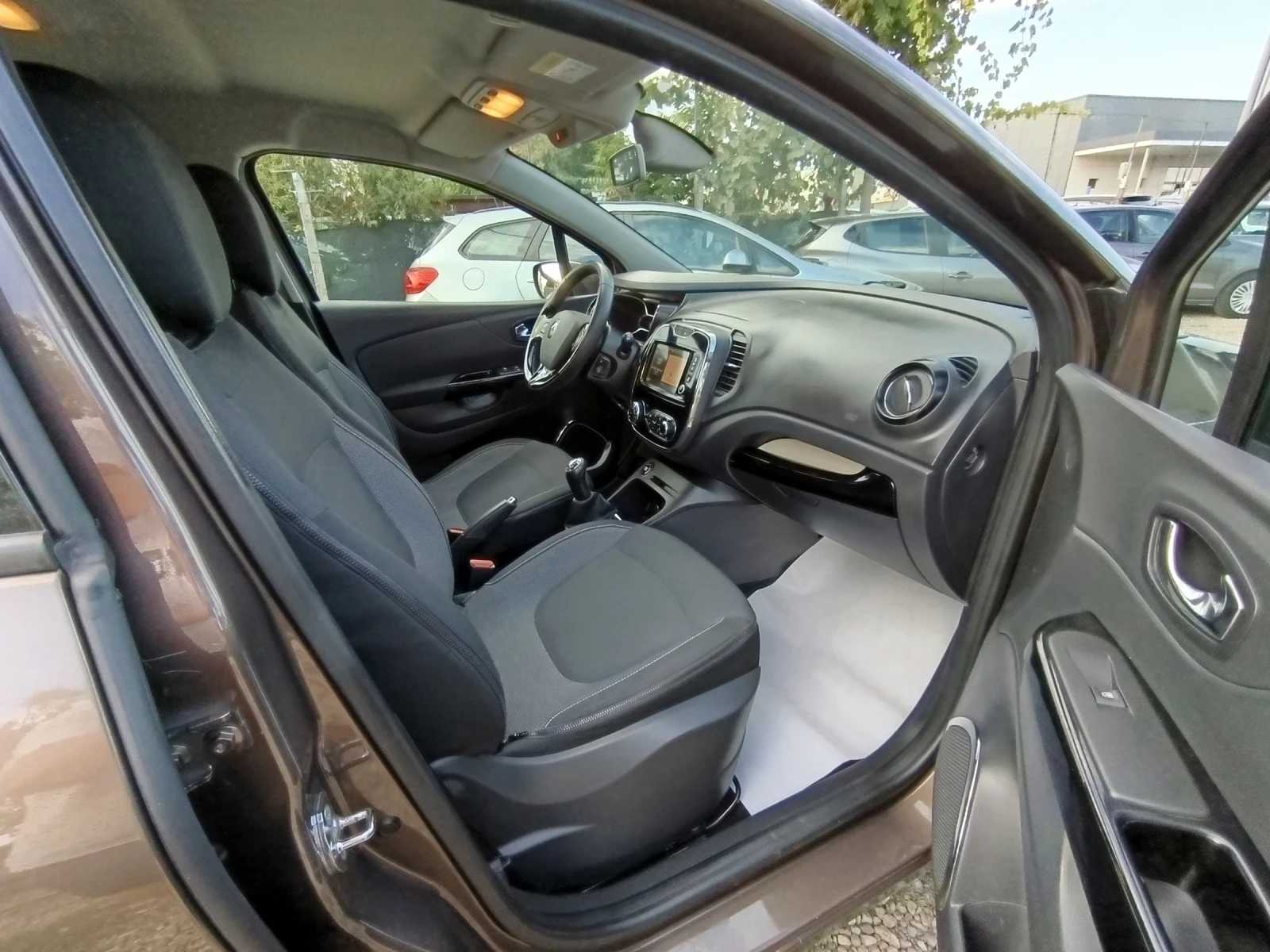 Renault Captur  - изображение 10