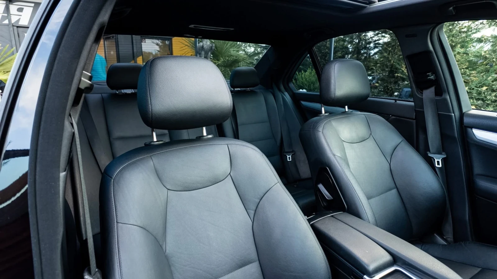 Mercedes-Benz C 350 I MEGA FULL AMG LINE BLACK EDITION  100% | Mobile.bg   14