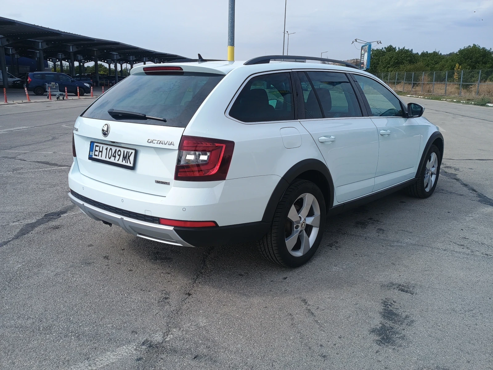 Skoda Octavia Scout 1.8t 4х4 - изображение 7
