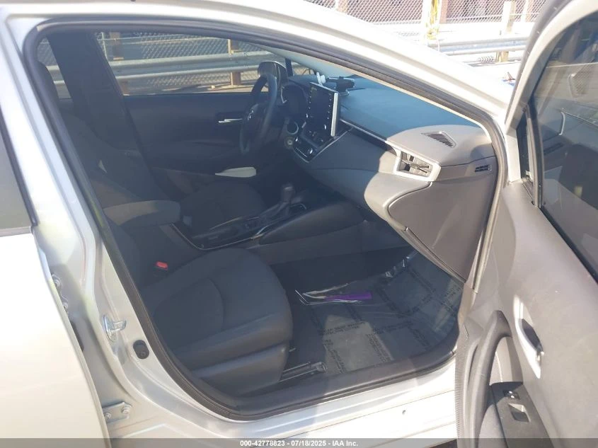 Toyota Corolla 1.8L I-4 DOHC, VVT, 139HP Front Wheel Drive | Mobile.bg   10