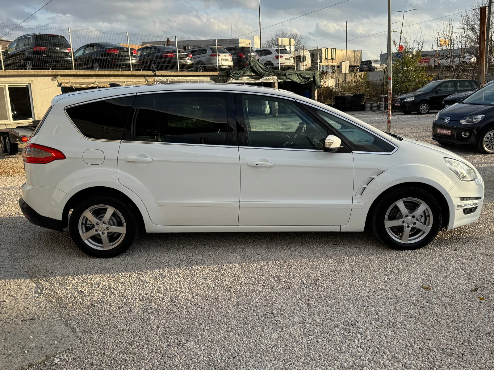 Ford S-Max INDIVIDUAL - изображение 3