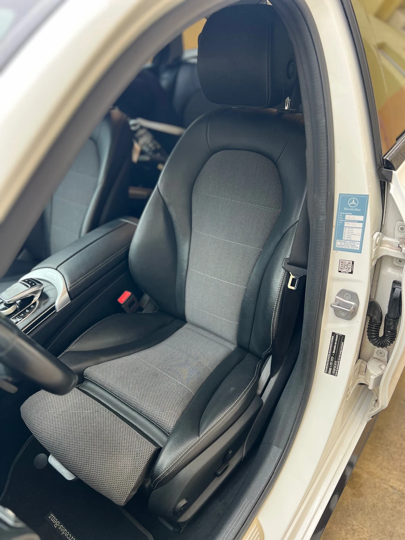 Mercedes-Benz C 220 D AMG 4MATIC | Mobile.bg � ����������� 11