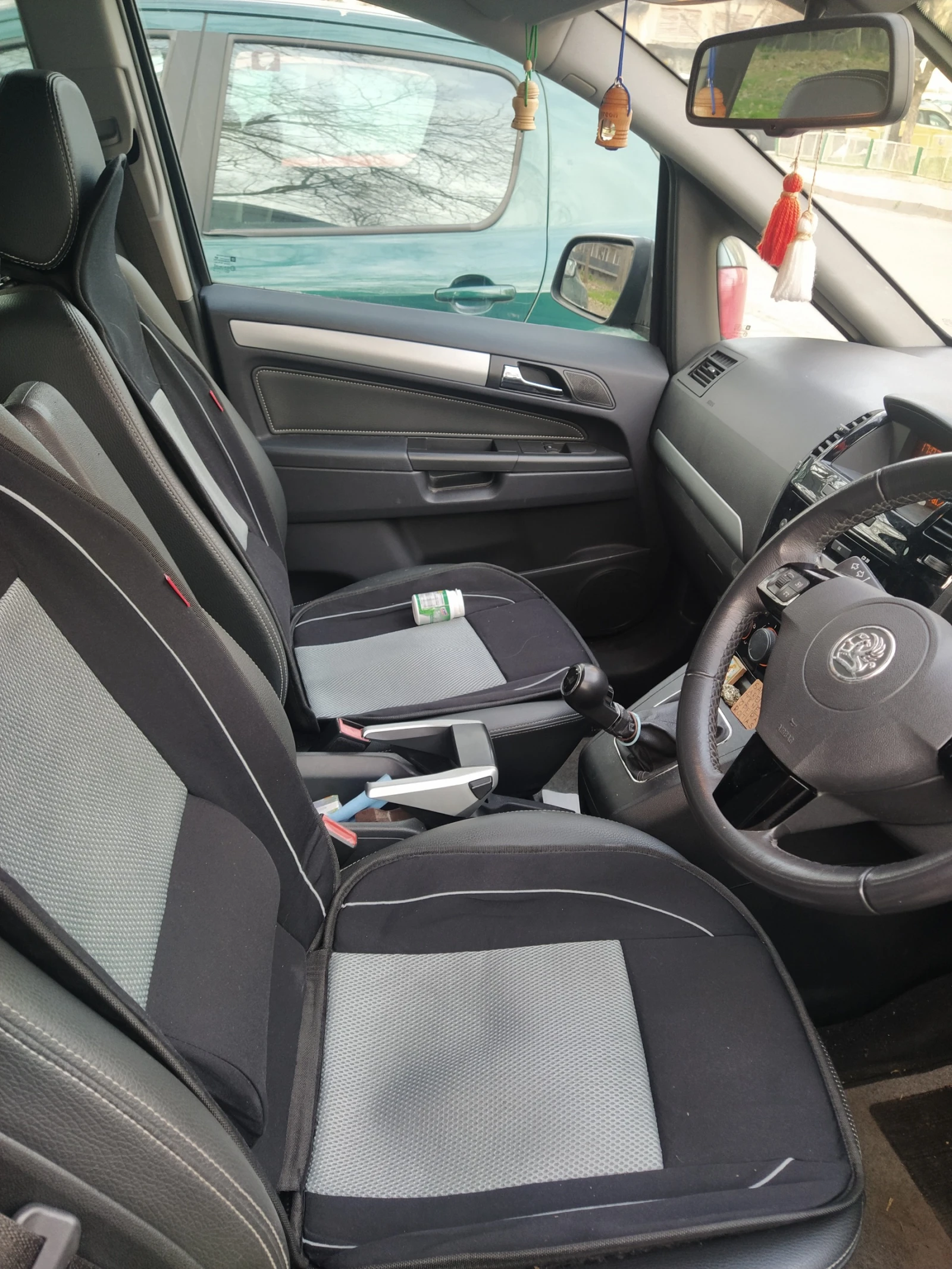 Opel Zafira, снимка 8 - Автомобили и джипове - 53748117