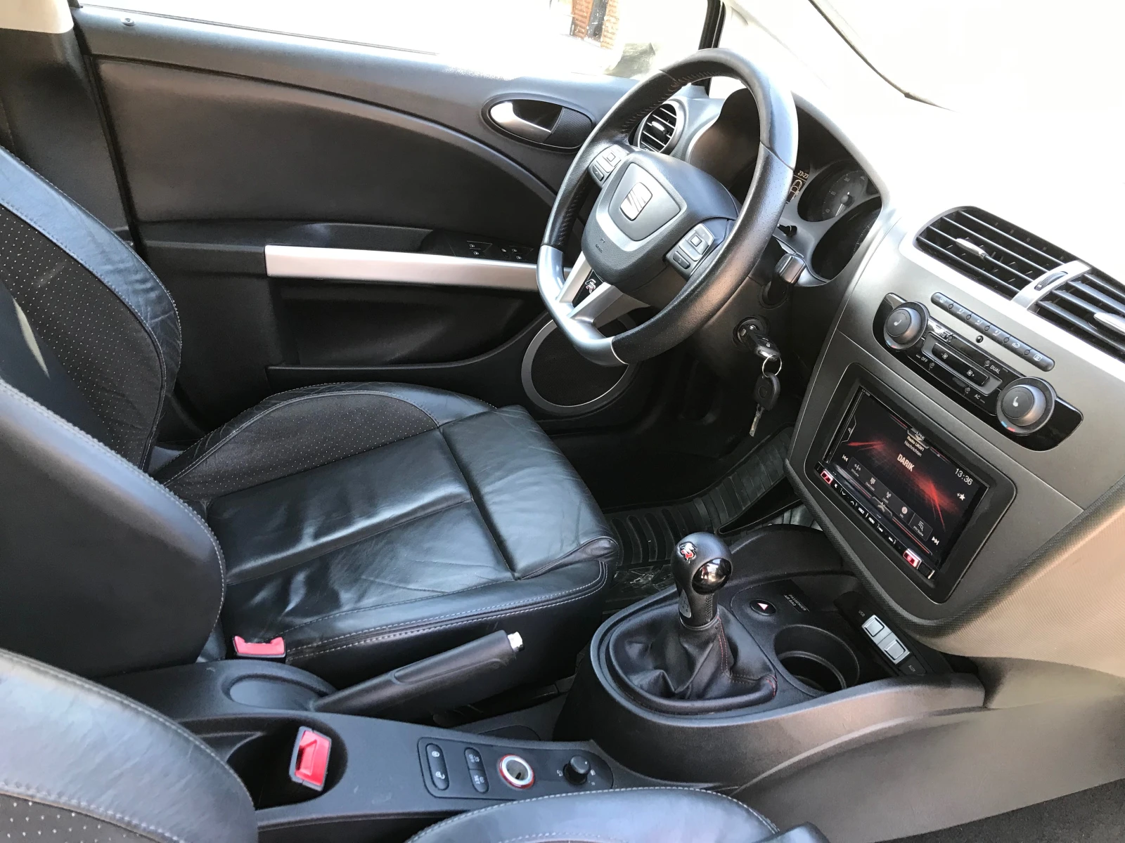 Seat Leon 2, 0tdi.170k.FR., снимка 14 - Автомобили и джипове - 53752077