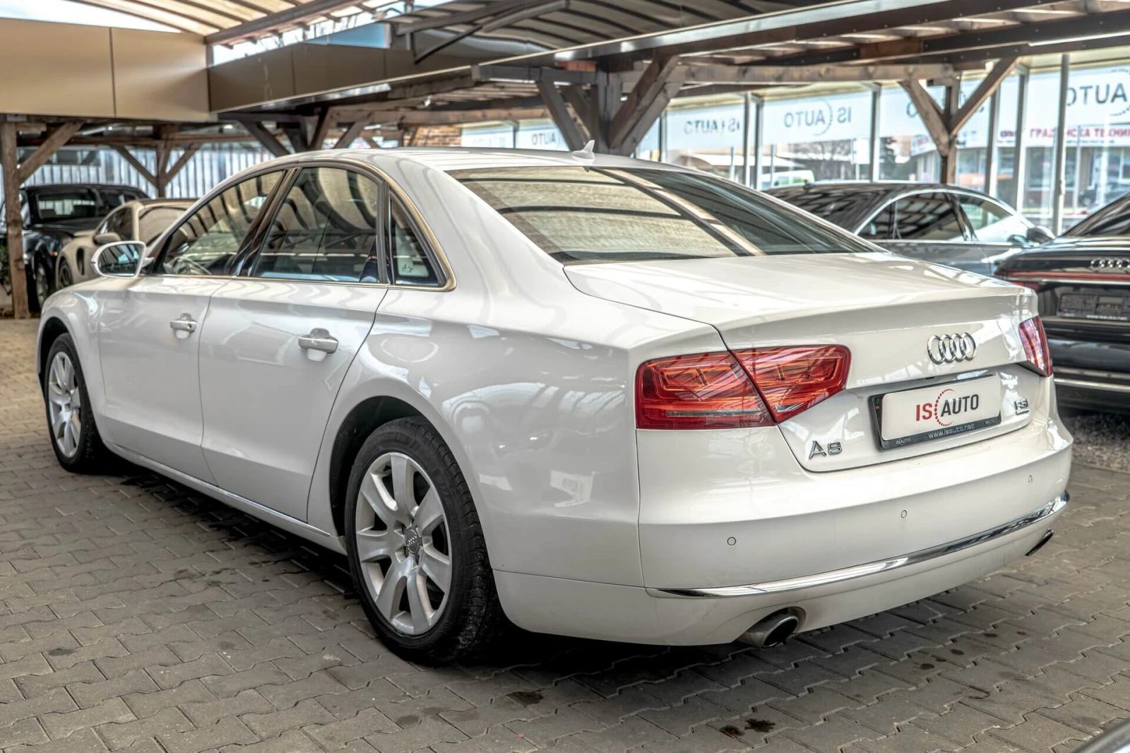 Audi A8 4.2FSI/Quattro/Distronic/Lane Assist/Камера/Bose/S, снимка 6 - Автомобили и джипове - 53788660