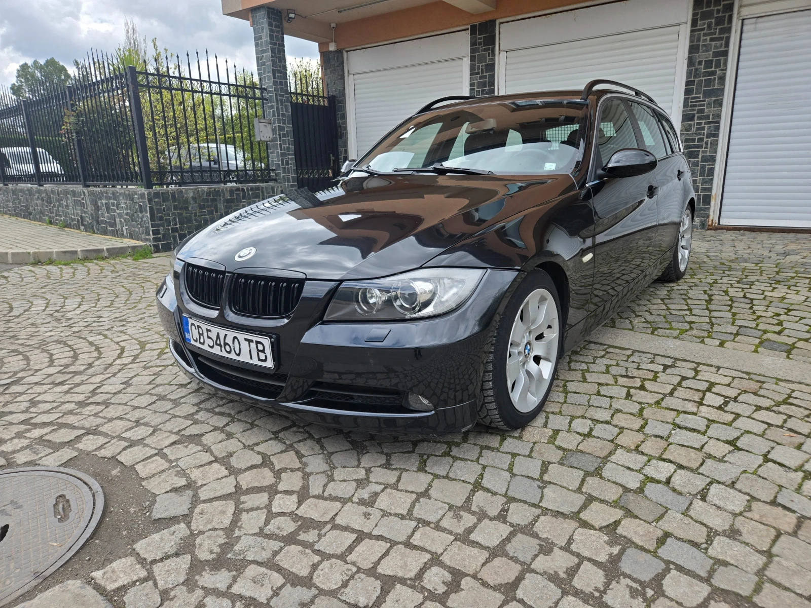BMW 325 Фейслифт, снимка 8 - Автомобили и джипове - 54278580