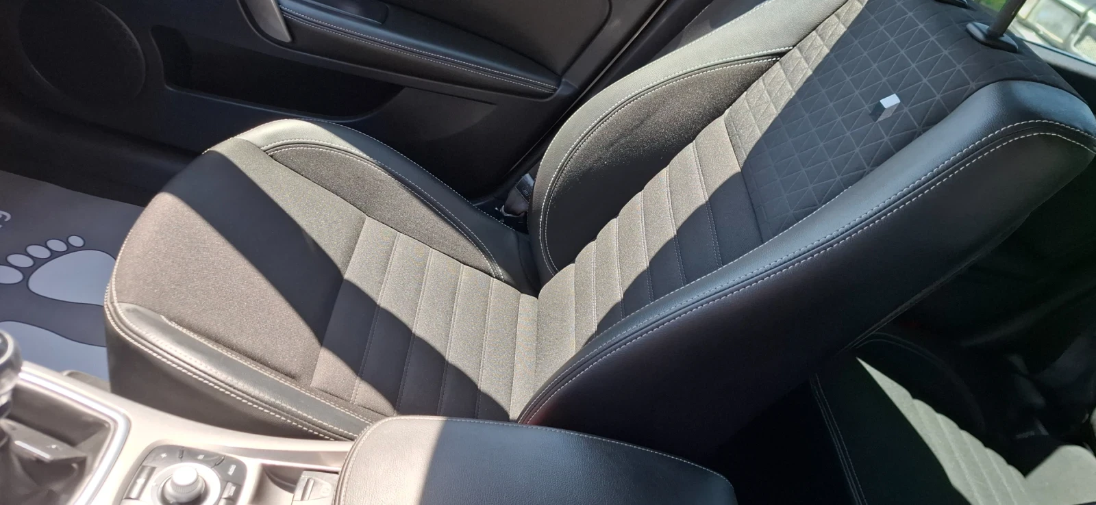 Renault Laguna 1.5dci Facelift limited Led , снимка 17 - Автомобили и джипове - 54336164