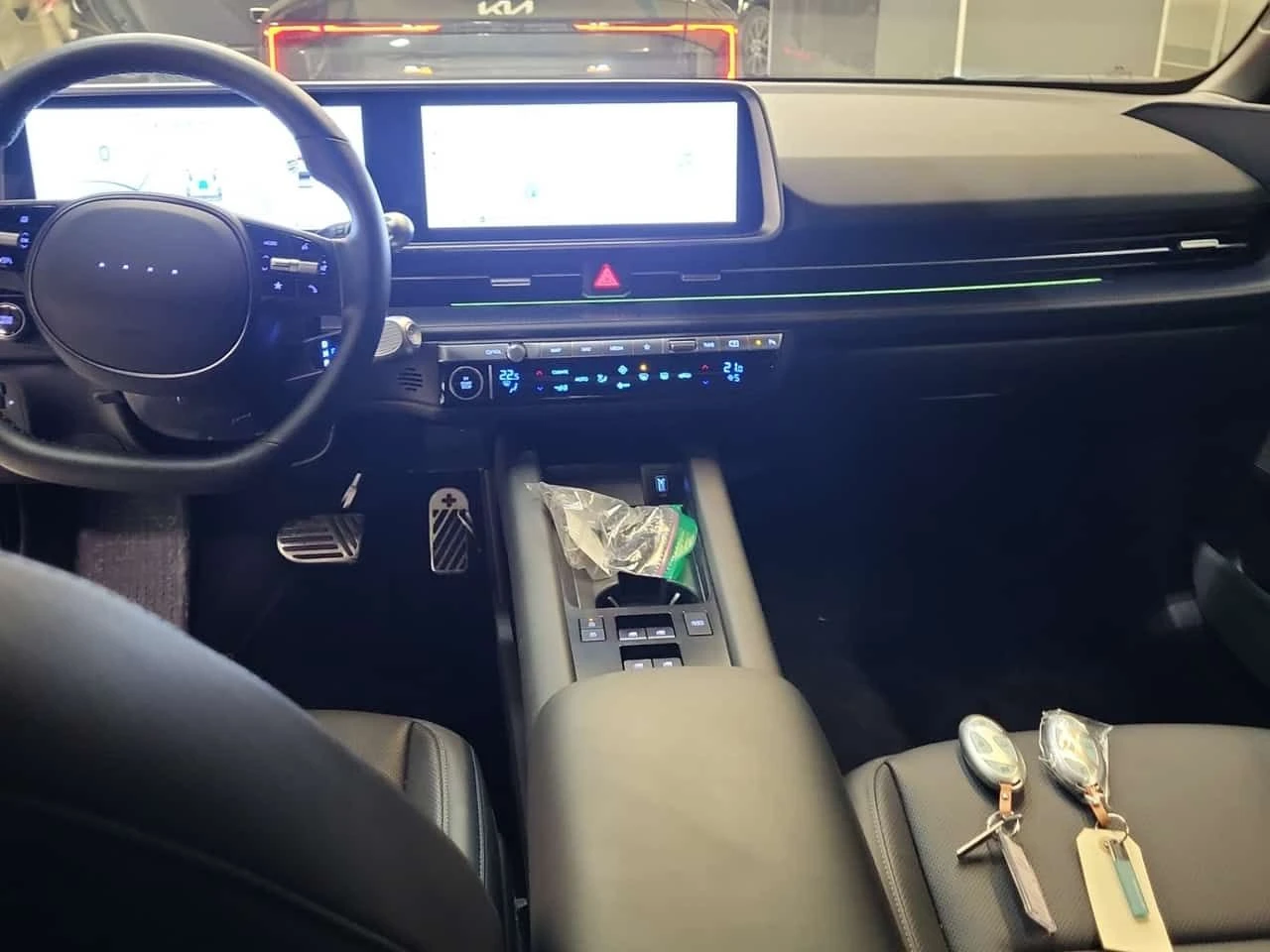 Hyundai Ioniq 6 * Preferred * 2 КЛЮЧА* PANO* ПОДГРЕВ* , снимка 5 - Автомобили и джипове - 54379895