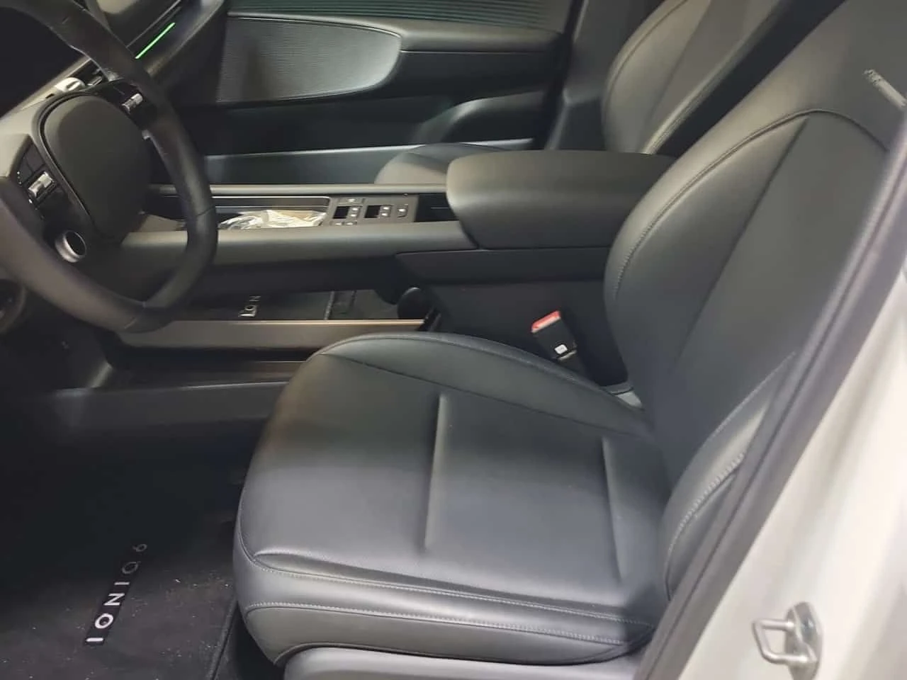 Hyundai Ioniq 6 * Preferred * 2 КЛЮЧА* PANO* ПОДГРЕВ* , снимка 2 - Автомобили и джипове - 54379895