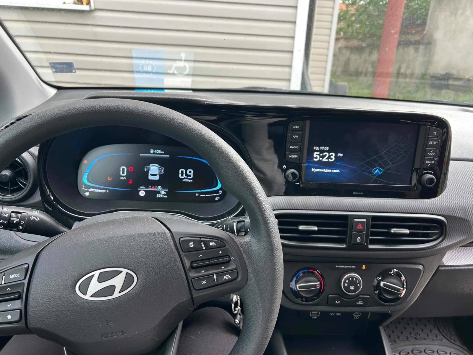 Hyundai I10, снимка 3 - Автомобили и джипове - 54610801