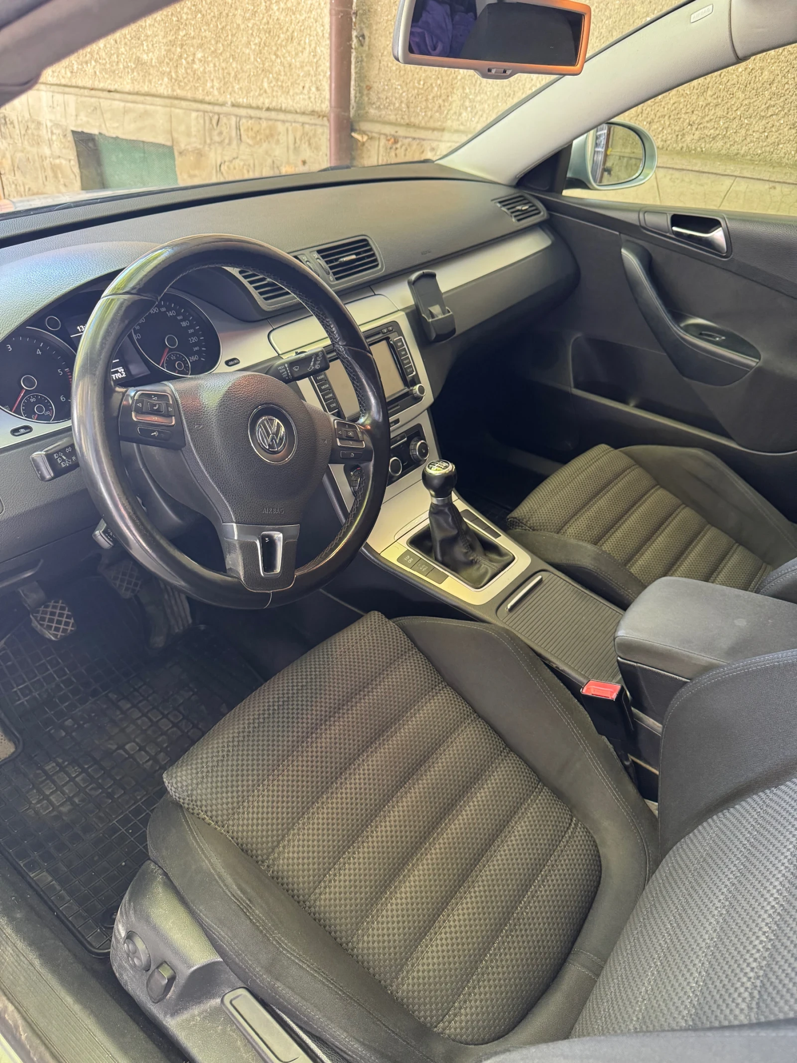 VW Passat 2.0 Common Rail, снимка 4 - Автомобили и джипове - 54820575