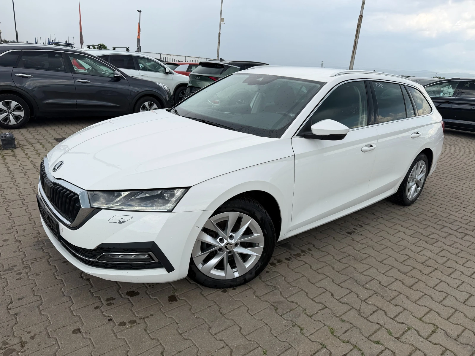 Skoda Octavia 2.0TDI AVTOMAT/NAVI/KAMERA EURO 6