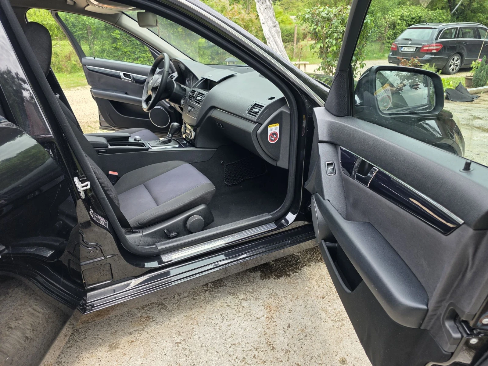 Mercedes-Benz C 220, снимка 7 - Автомобили и джипове - 55629369