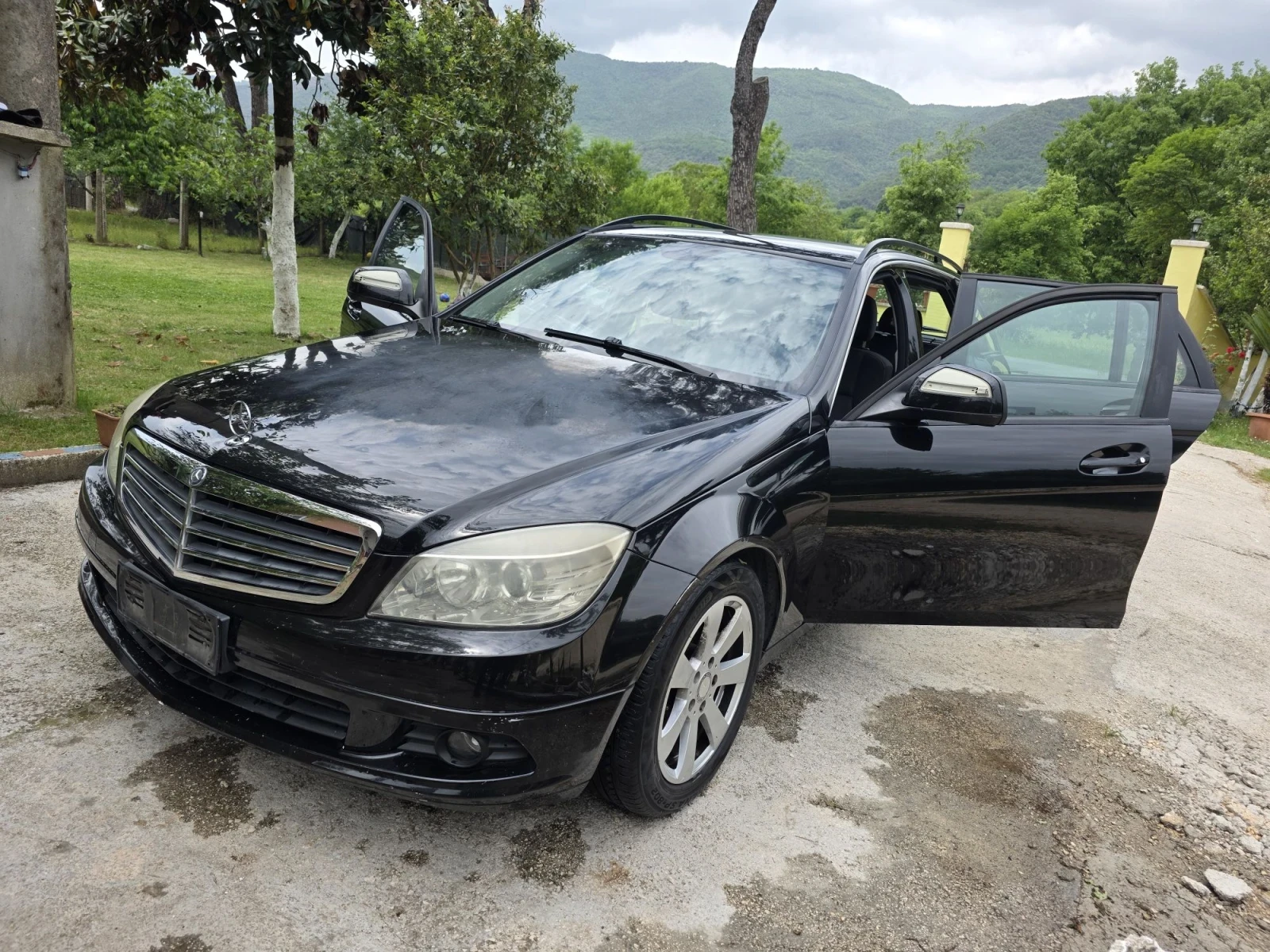 Mercedes-Benz C 220, снимка 12 - Автомобили и джипове - 55629369