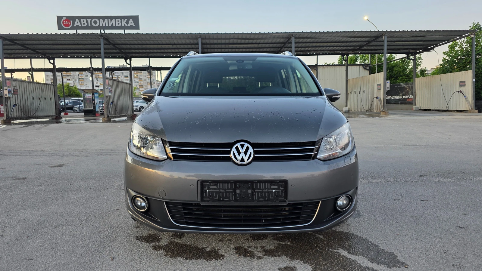 VW Touran АВТОМАТ/R-LINE/7m, снимка 2 - Автомобили и джипове - 55607578