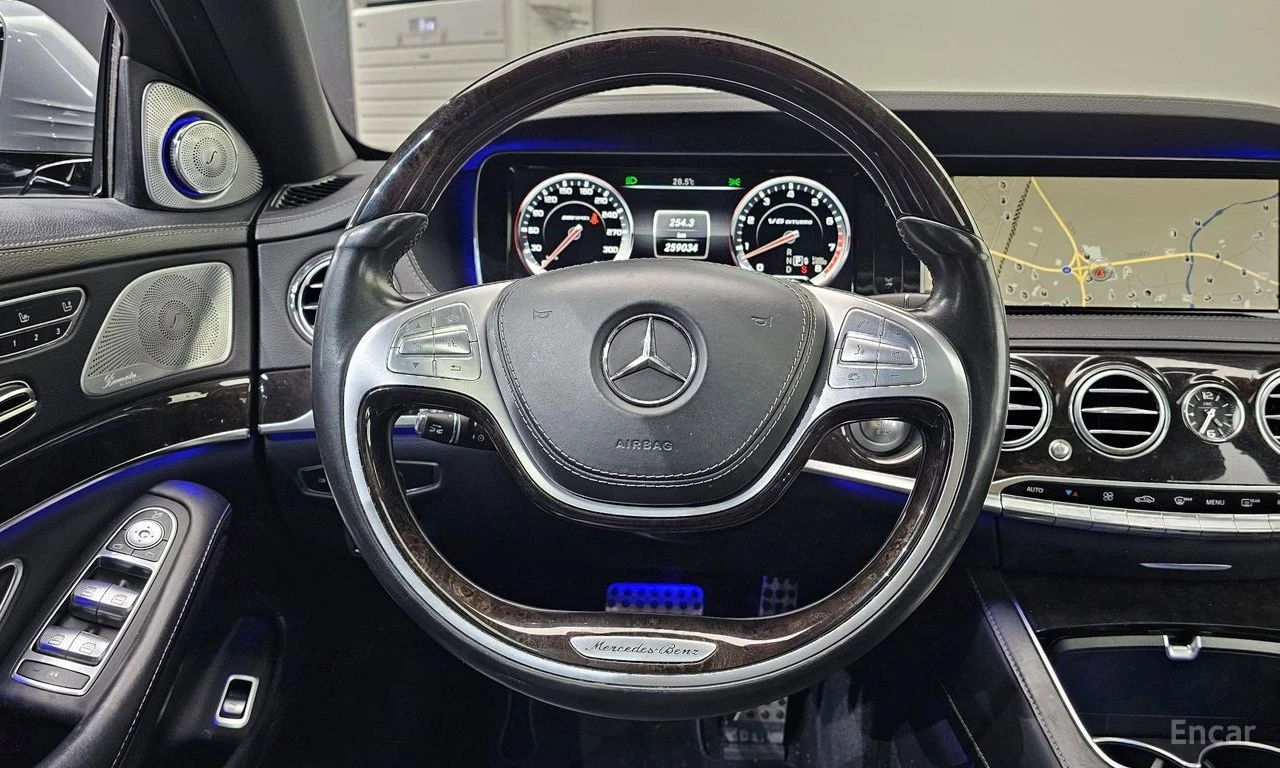 Mercedes-Benz S 63 AMG 4MATIC* BURMESTER* ОБДУХВАНЕ* МАСАЖ* ДИСТРОНИК* ХЕ, снимка 9 - Автомобили и джипове - 55749102
