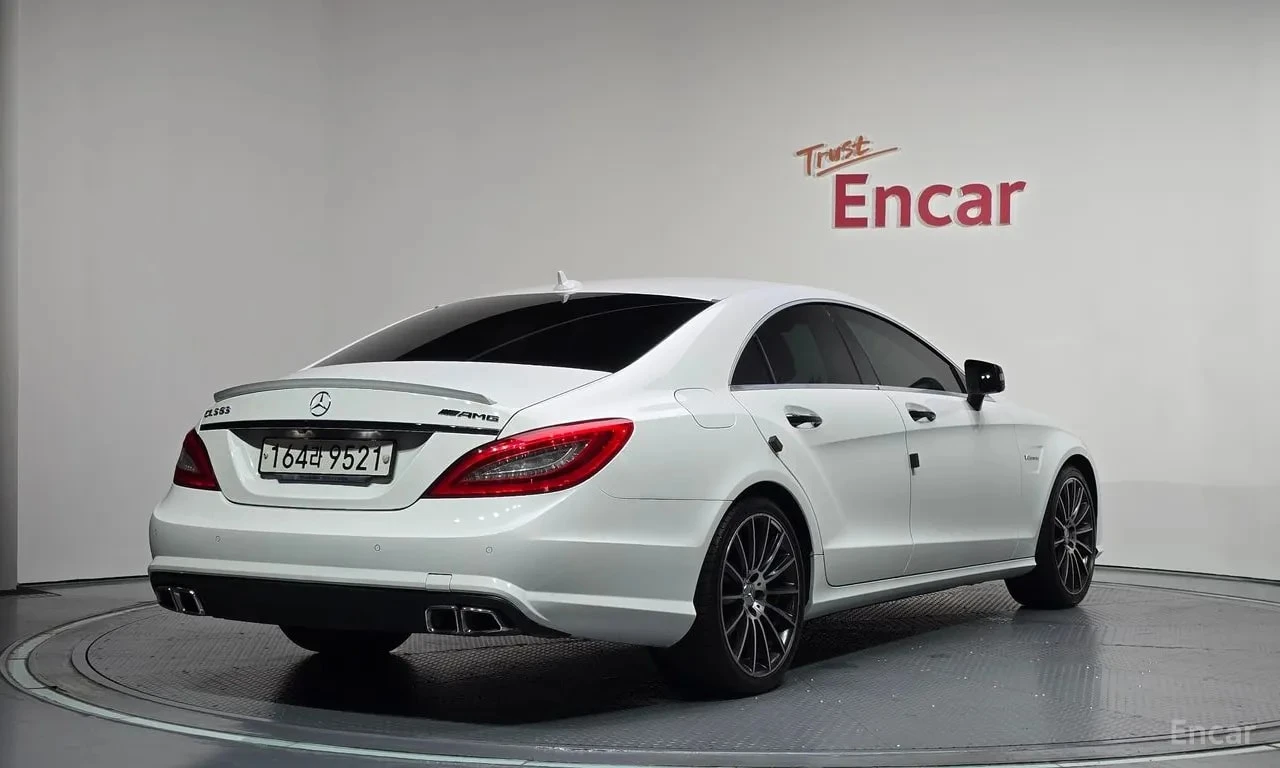 Mercedes-Benz CLS * CLS63 AMG * ЦЕНА ДО БГ, снимка 2 - Автомобили и джипове - 55822596