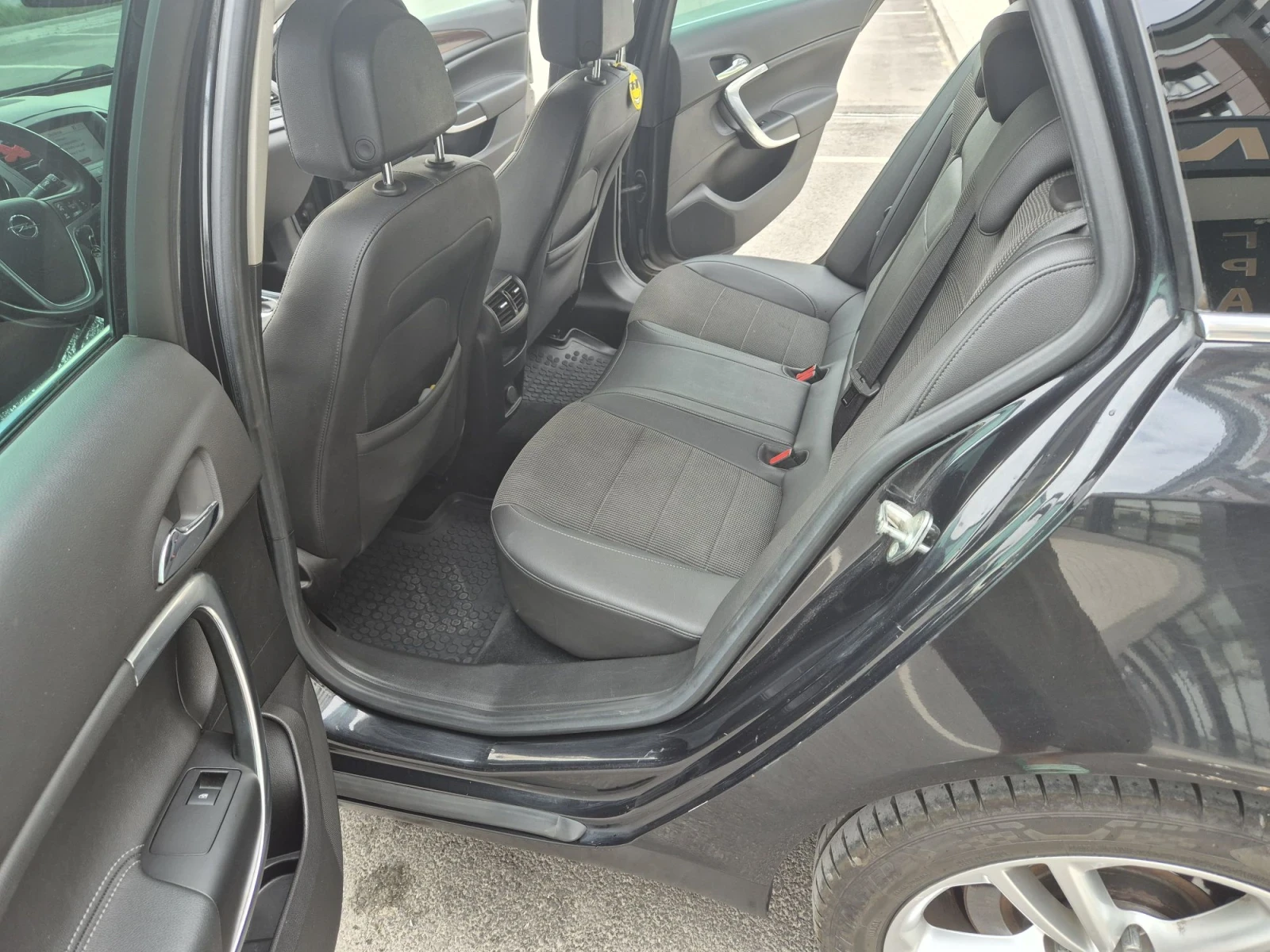 Opel Insignia 2.0CDTI  / 163кс., снимка 12 - Автомобили и джипове - 55875928