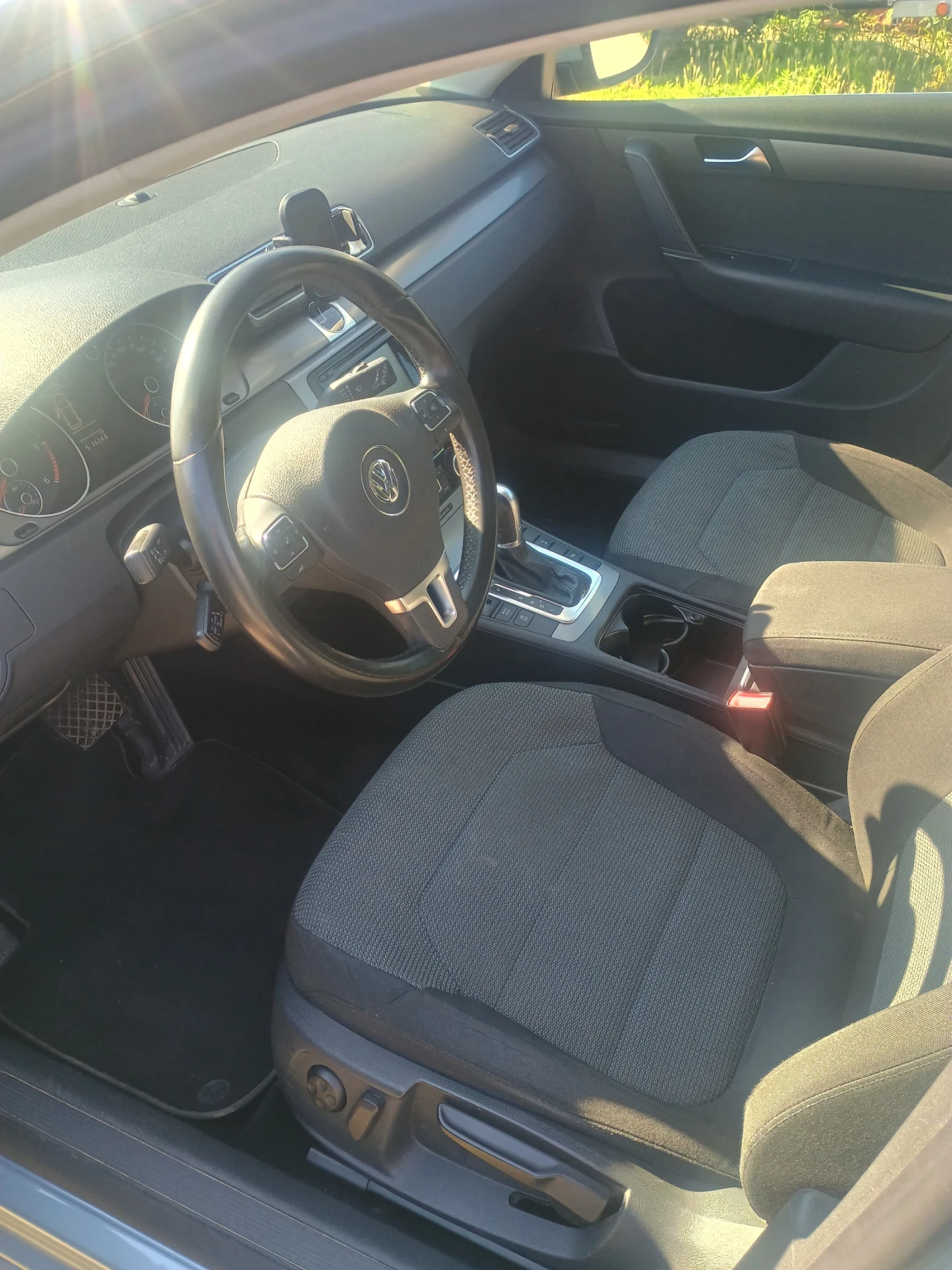 VW Passat, снимка 11 - Автомобили и джипове - 56152130