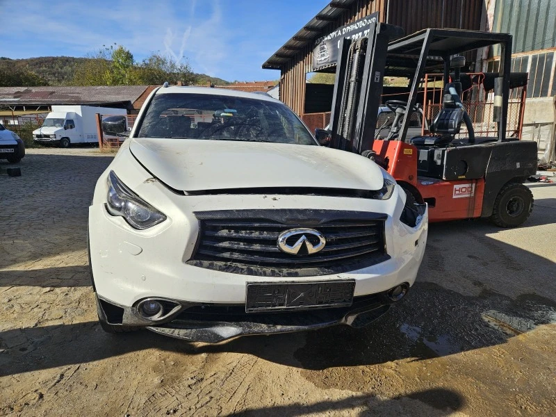 Infiniti QX70 3.0d//BlackCarboon, снимка 7 - Автомобили и джипове - 42988583