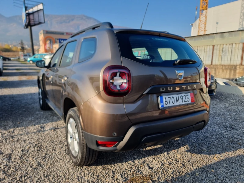 Dacia Duster 1.6i ГАЗ НАВИГАЦИЯ, снимка 2 - Автомобили и джипове - 47783726