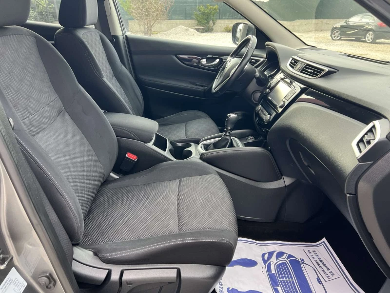 Nissan Qashqai 1.5 dCi, снимка 10 - Автомобили и джипове - 49464087