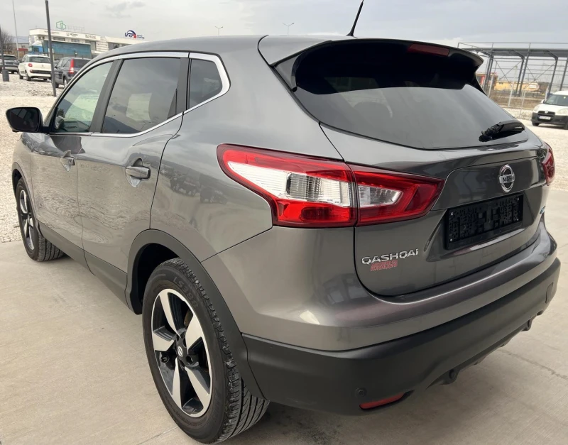 Nissan Qashqai 1.5 dCi, снимка 6 - Автомобили и джипове - 49464087