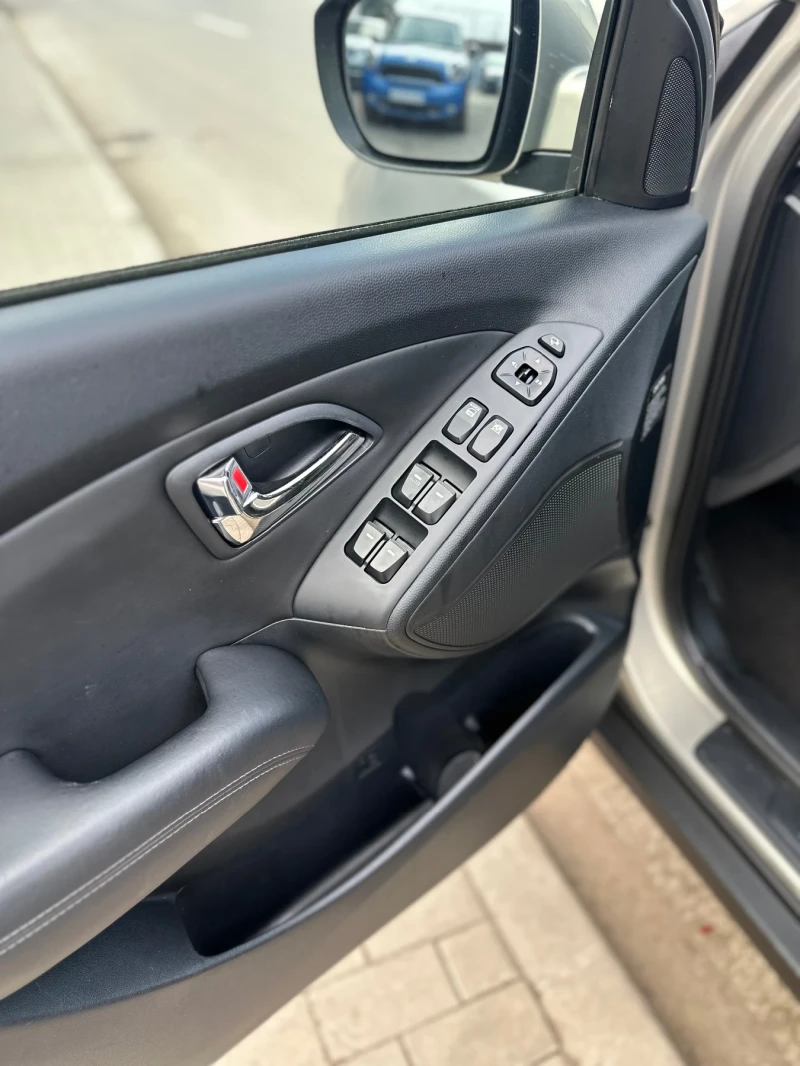 Hyundai IX35 -2.0-CRDi-4x4, снимка 12 - Автомобили и джипове - 52694257