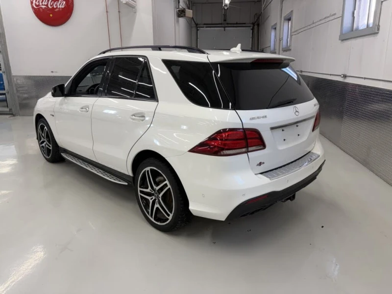 Mercedes-Benz GLE 43 AMG 4MATIC* HARMAN/KARDON* DISTRONIC* 360 CAM* ПАНО, снимка 4 - Автомобили и джипове - 53292807