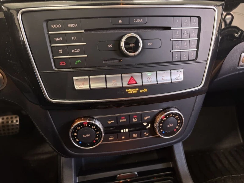 Mercedes-Benz GLE 43 AMG 4MATIC* HARMAN/KARDON* DISTRONIC* 360 CAM* ПАНО, снимка 14 - Автомобили и джипове - 53292807