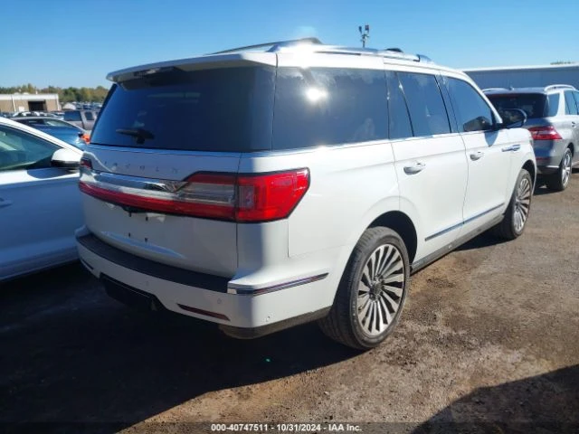 Lincoln Navigator RESERVE, Минимална щета, Градушка! , снимка 9 - Автомобили и джипове - 48722329