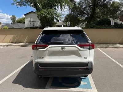 Toyota Rav4  XLE AWD / CARFAX / CAMERA / АВТОКРЕДИТ, снимка 4 - Автомобили и джипове - 55896492