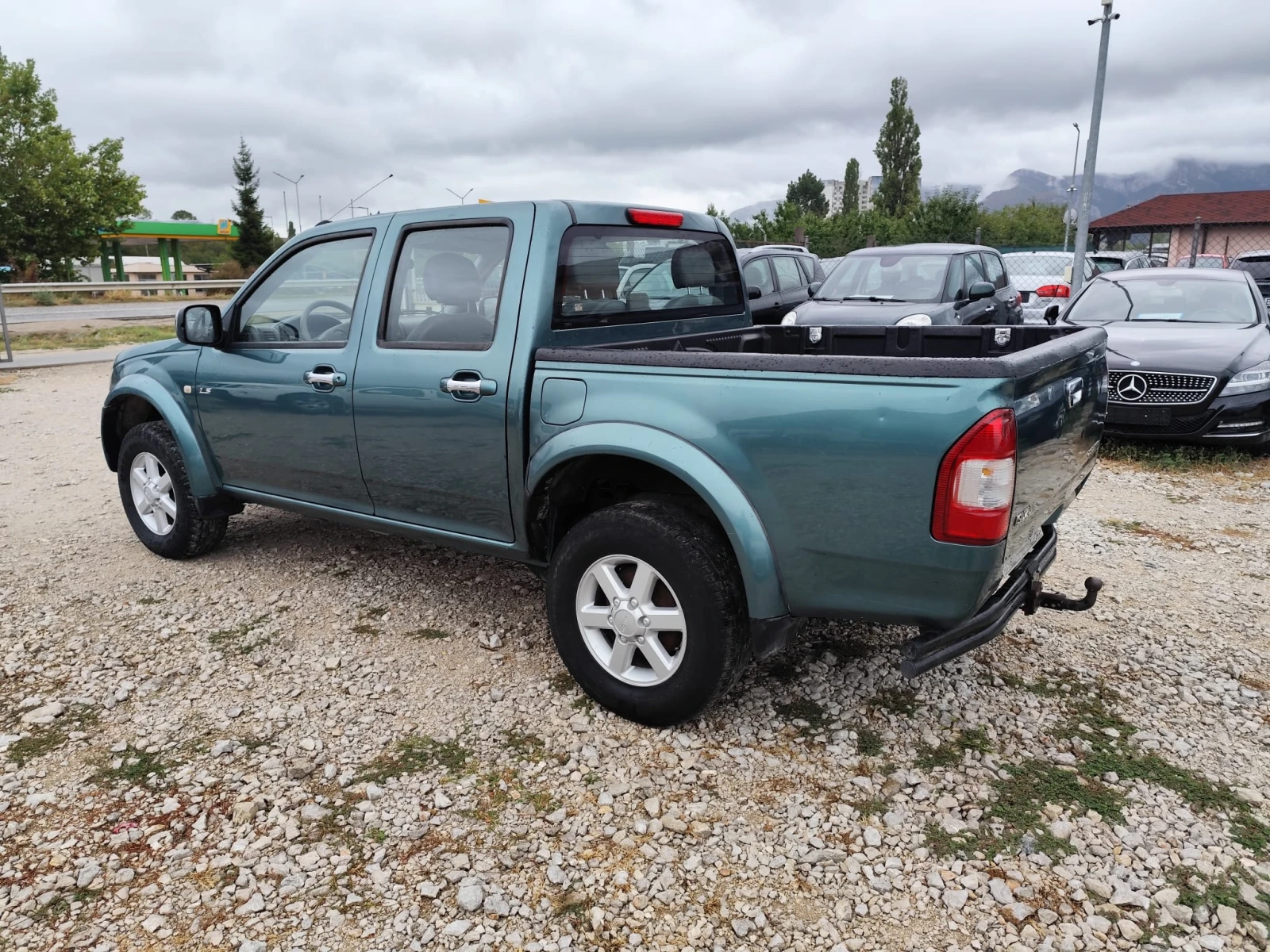 Isuzu D-max 2.5 дизел ИТАЛИЯ - изображение 7