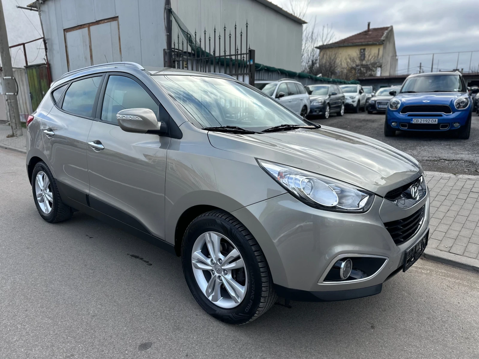 Hyundai IX35 -2.0 CRDi-4x4- -    | Mobile.bg   1
