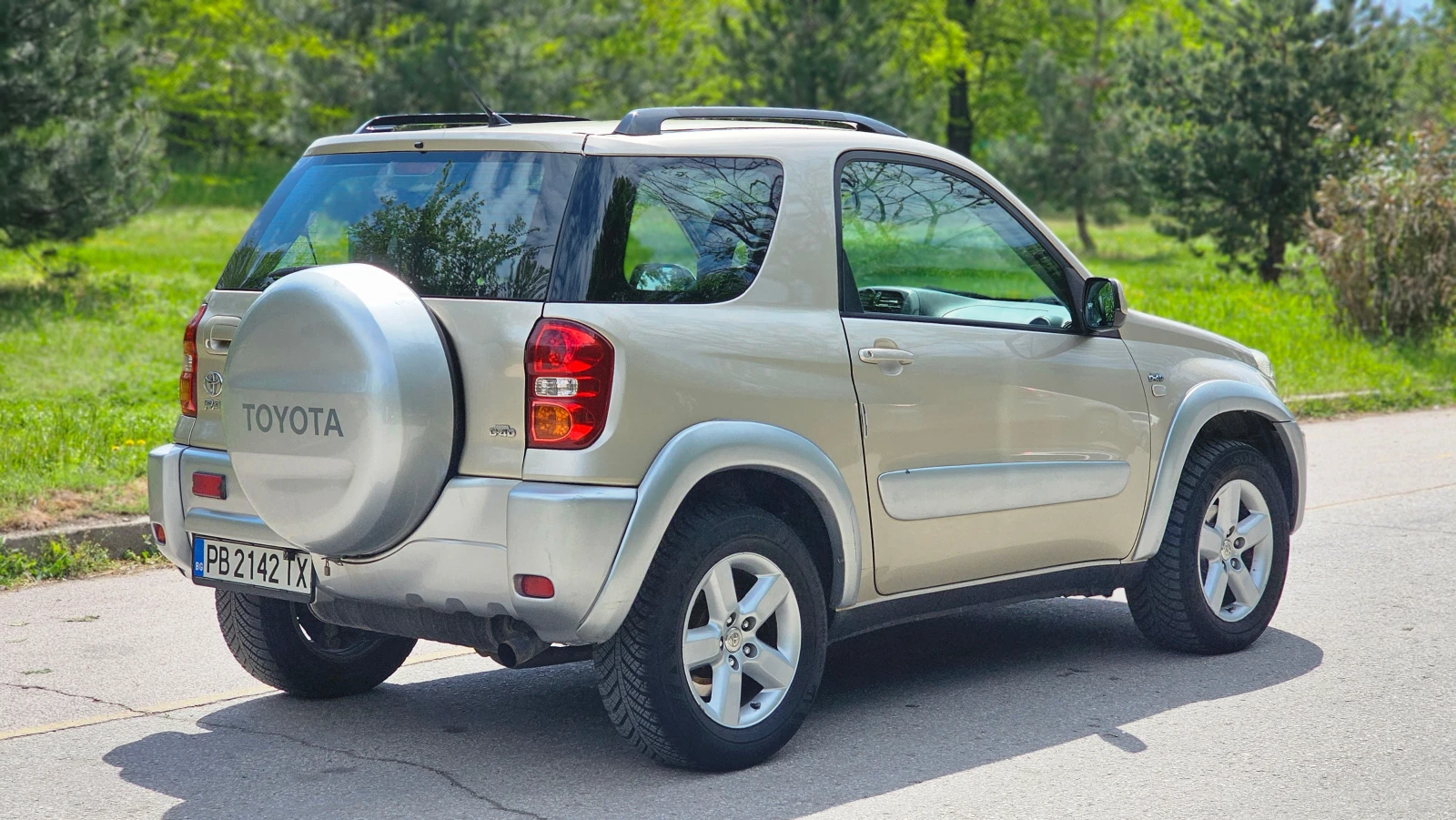 Toyota Rav4 Facelift, снимка 7 - Автомобили и джипове - 54389341