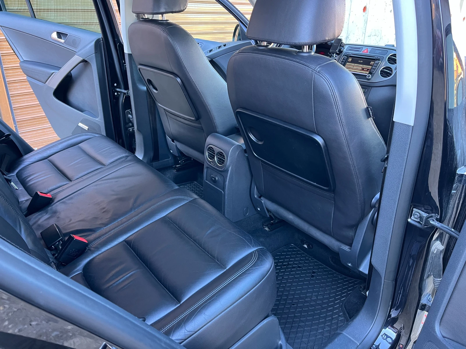 VW Tiguan VW Tiguan 2.0 TDI HIGHLINE 4MOTION /4x4/, снимка 8 - Автомобили и джипове - 54657453