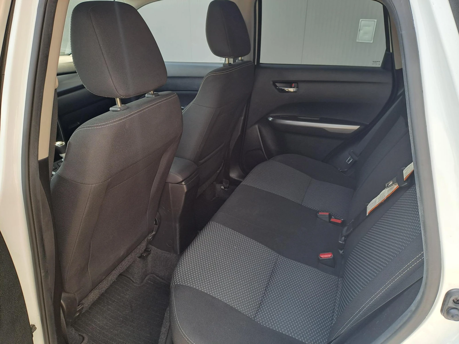 Suzuki Vitara 1.4 GL+ Booster jet MHEV 4X4 Лятна промоция, снимка 8 - Автомобили и джипове - 55230923