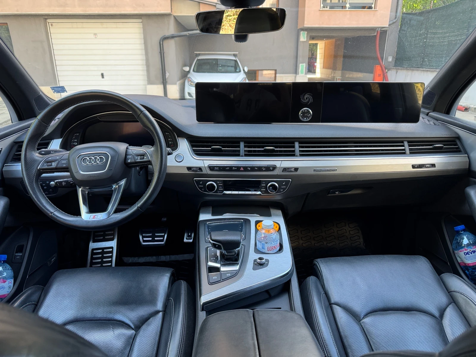 Audi Q7 e-tron 3.0TDI | 360 | HeadUp | Keyless | SoftClose, снимка 8 - Автомобили и джипове - 55769547